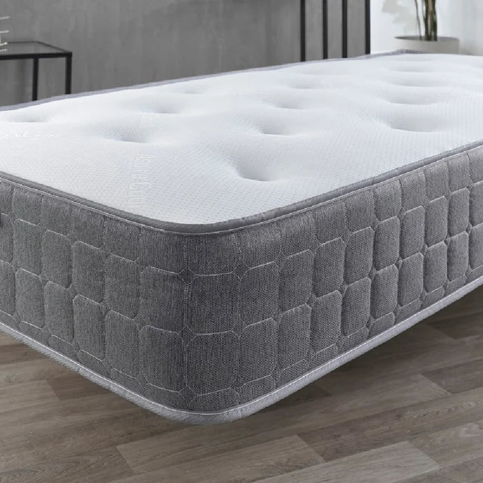 Deluxe 1000 Pocket Memory Foam Mattress