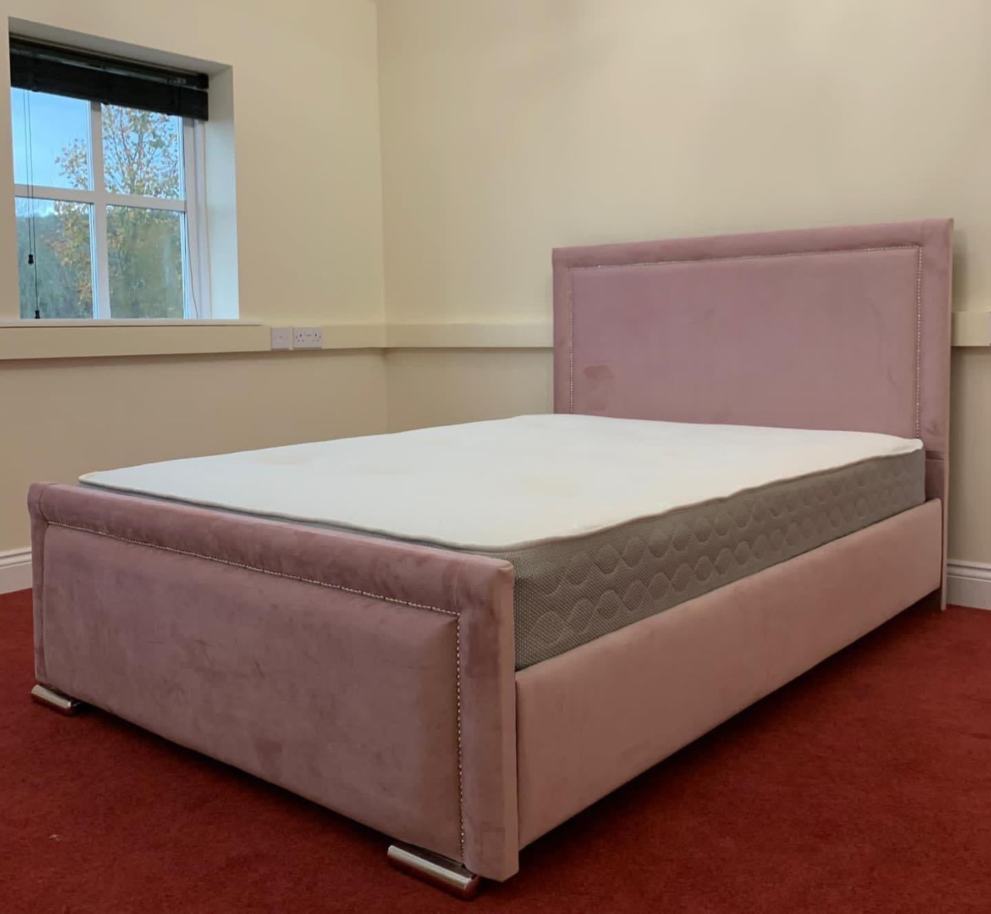 Tokyo Chesterfield Bumper Bed