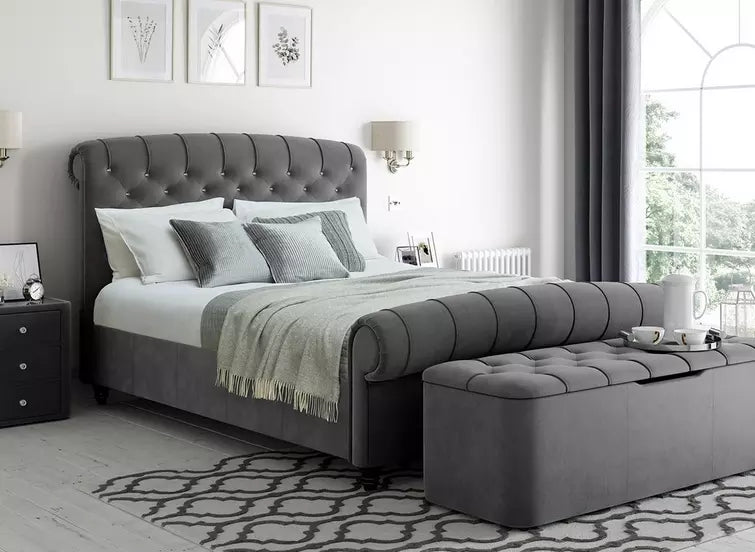 Quebec stylish Bed