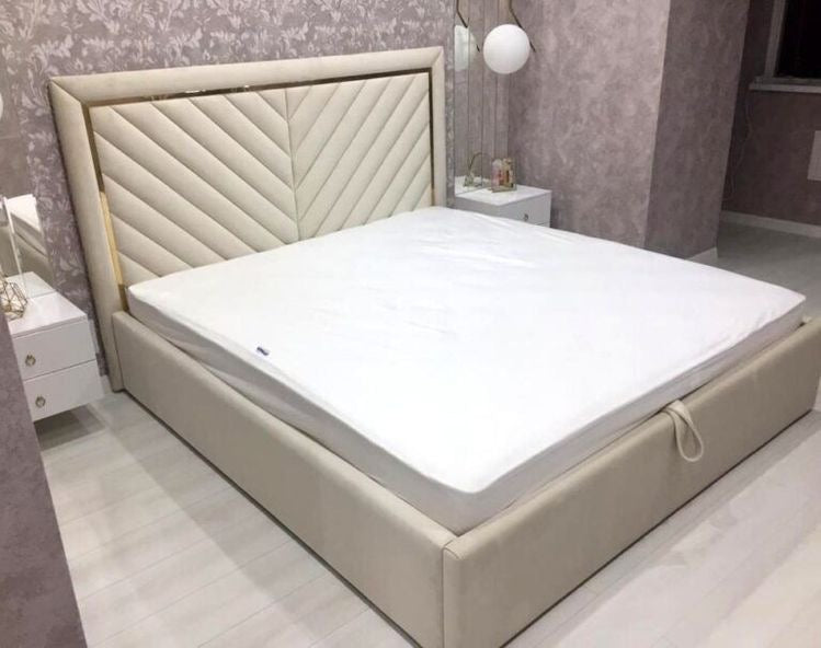 Modern Quesnel Bed
