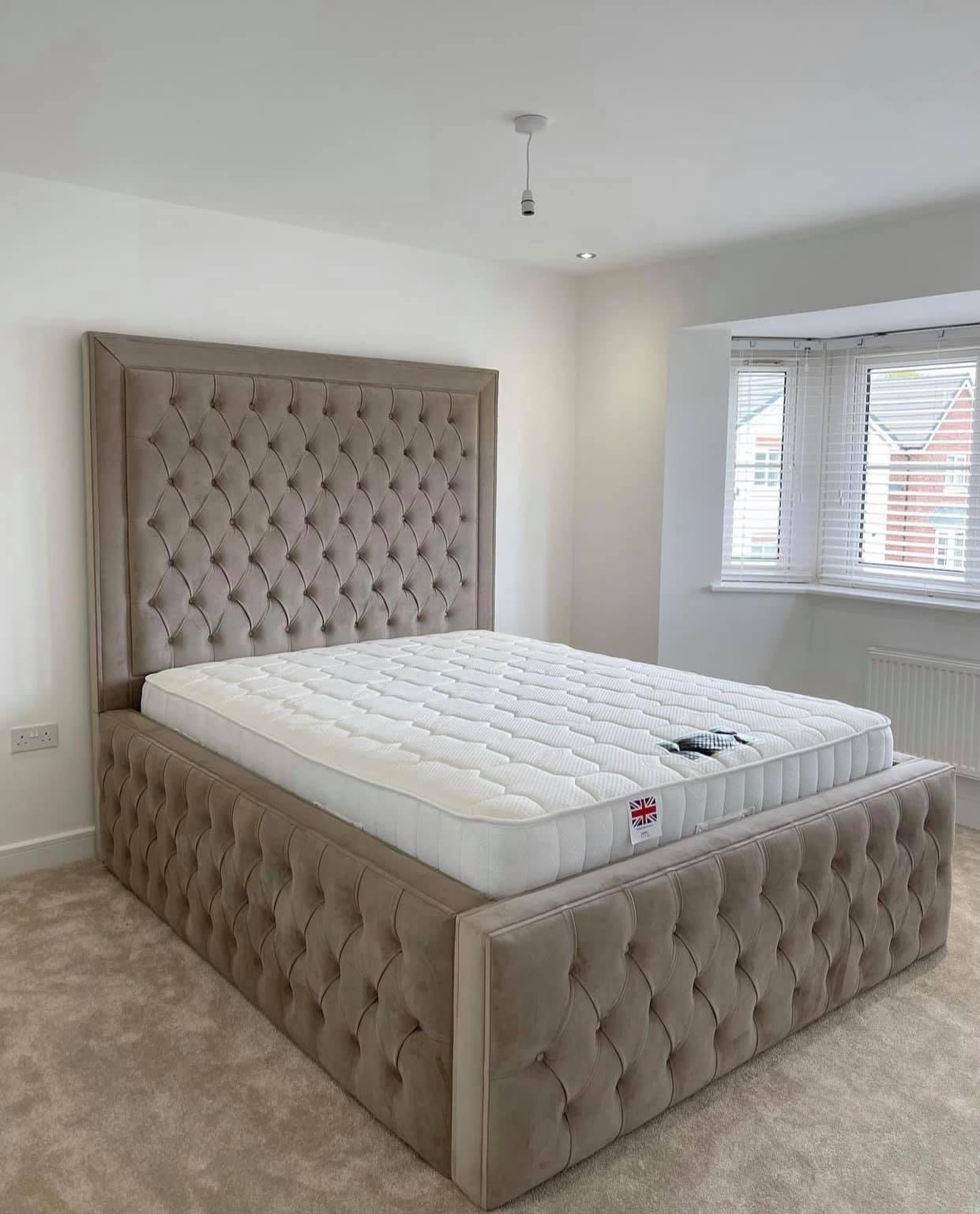 Alexander Chesterfield Bed