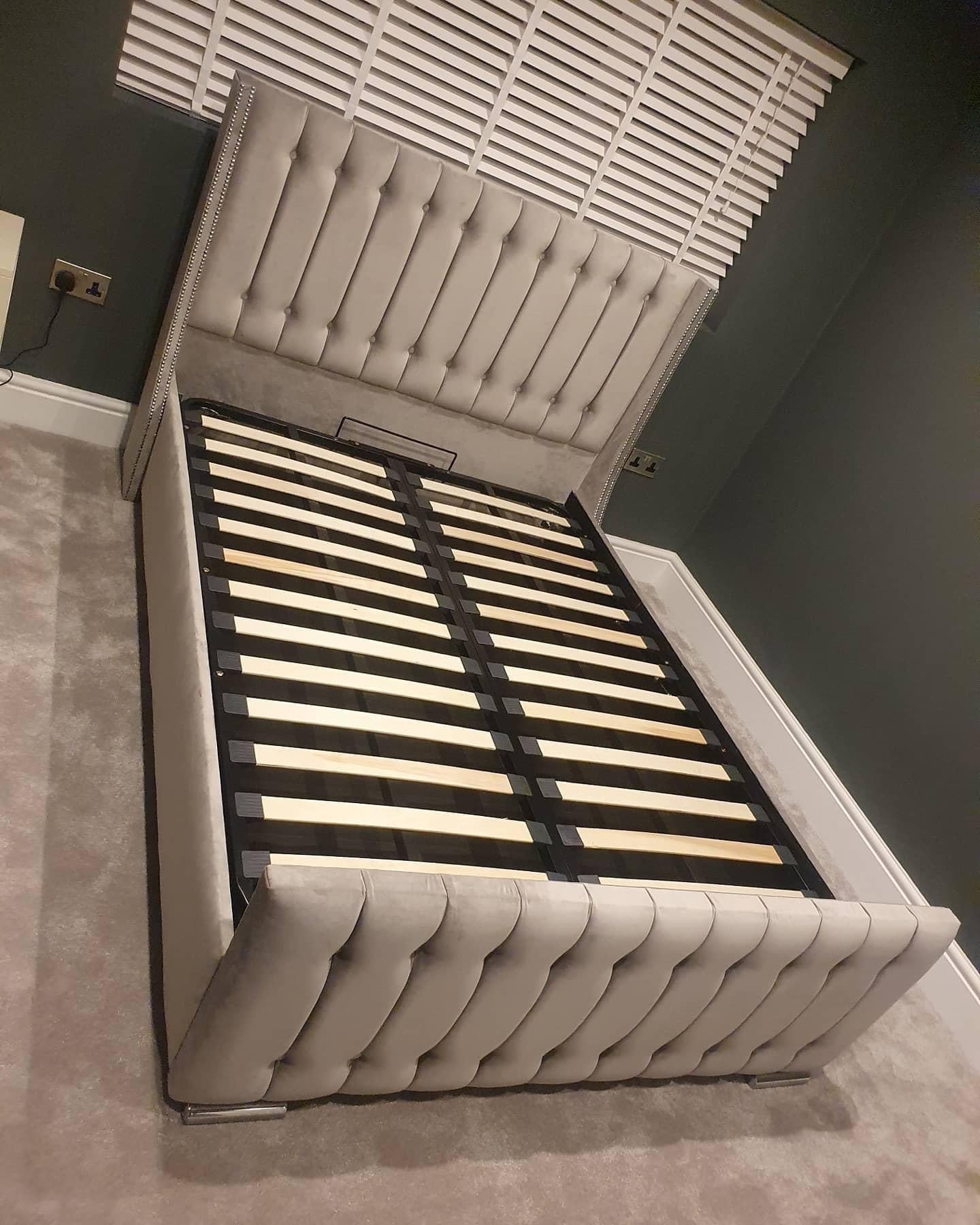 Chicago Luxury Bed