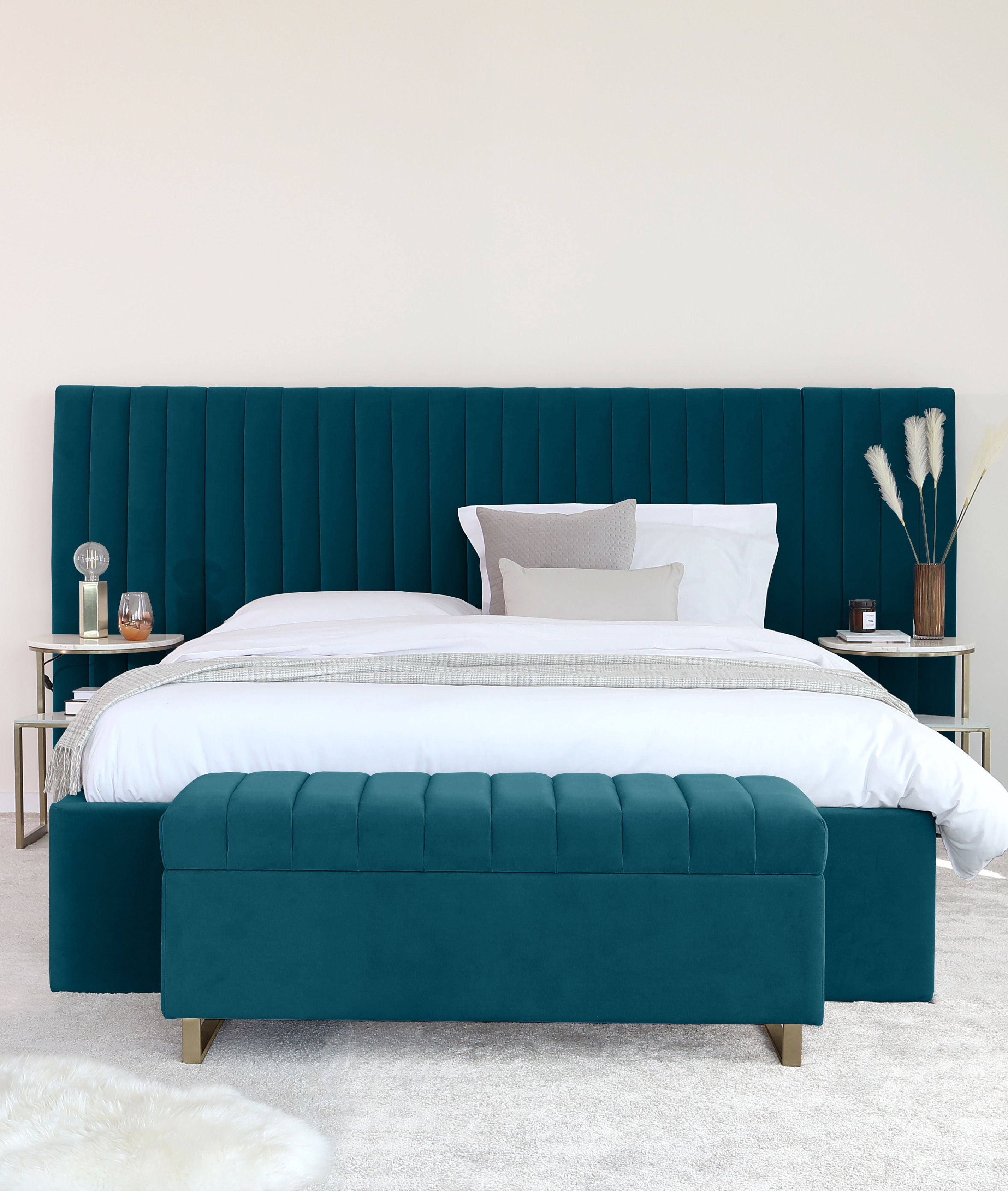 Mount Pearl Extra Wide Bed